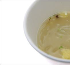 「冷え知らず」さんの生姜たまご春雨スープ